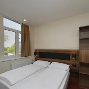 2* Hotel B&B Hotel Berlin-Adlershof